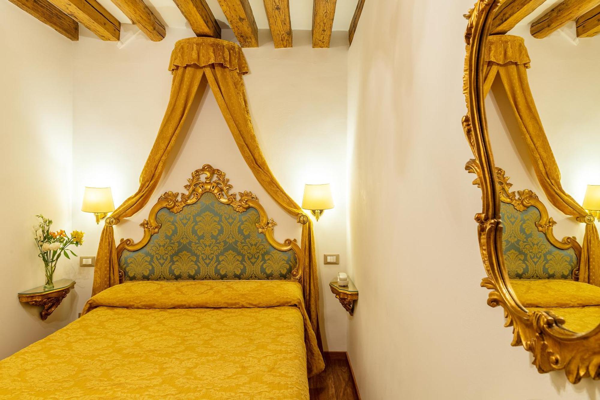 Hotel Al Vagon Venecia Exterior foto